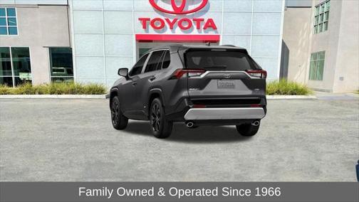 2025 Toyota RAV4 Hybrid SE