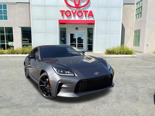 2025 Toyota GR86 Premium