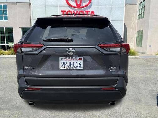 Magnetic Gray Metallic 2024 Toyota RAV4 XLE