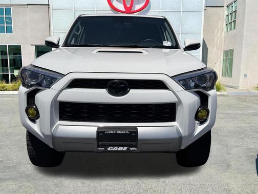 Super White 2019 Toyota 4Runner TRD Off Road Premium