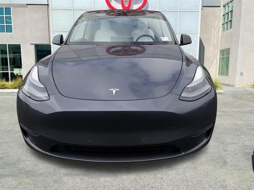 2023 Tesla Model Y Performance Dual Motor All-Wheel Drive