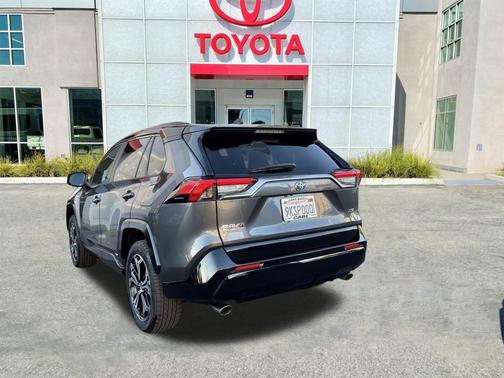 2024 Toyota RAV4 Prime XSE