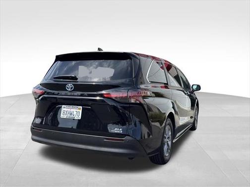 2021 Toyota Sienna XLE 7 Passenger