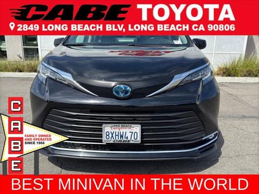 2021 Toyota Sienna XLE 8 Passenger