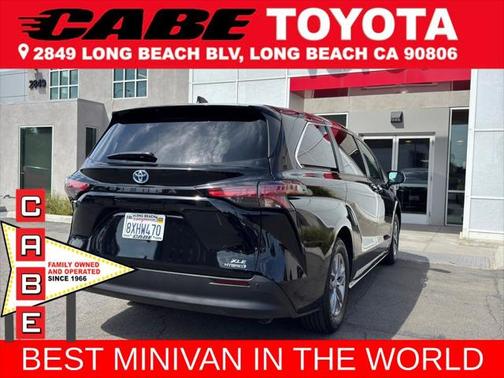 2021 Toyota Sienna XLE 8 Passenger