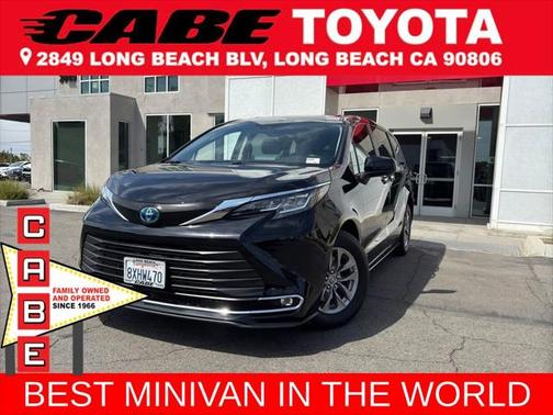 2021 Toyota Sienna XLE 8 Passenger