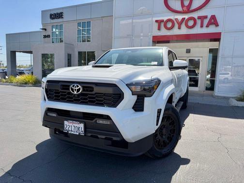 Ice 2025 Toyota Tacoma TRD Sport