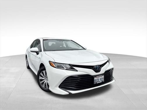 2020 Toyota Camry LE