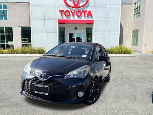 2015 Toyota Yaris SE