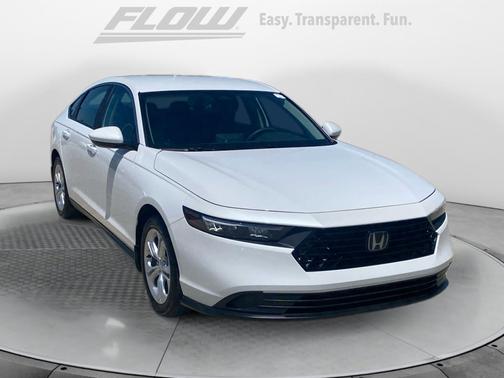 Platinum White Pearl 2023 Honda Accord