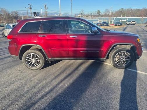 Photo 4 of 24 of 2018 Jeep Grand Cherokee Limited
