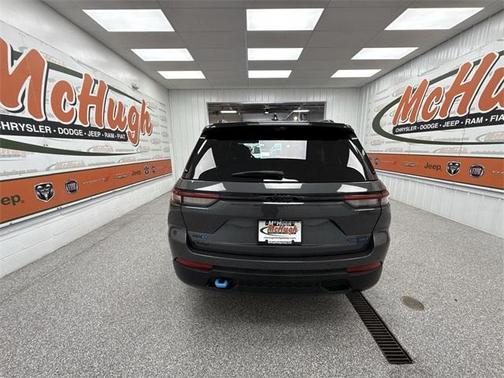 2022 Jeep Grand Cherokee 4xe Trailhawk