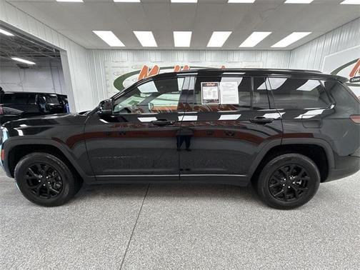 2025 Jeep Grand Cherokee L Laredo