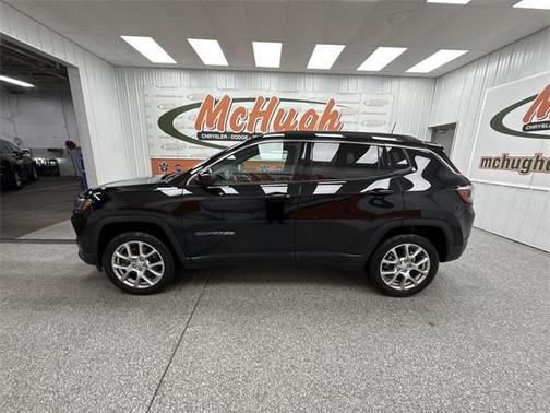 2024 Jeep Compass Latitude Lux