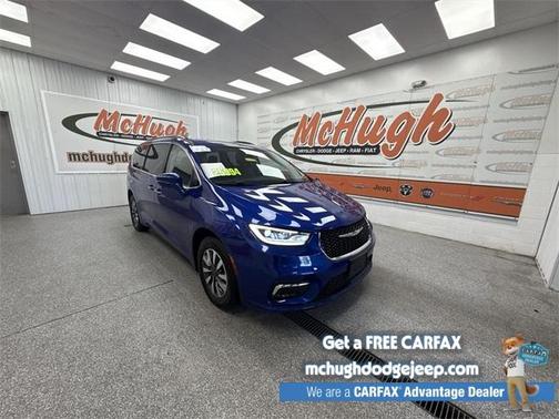 2021 Chrysler Pacifica Touring-L