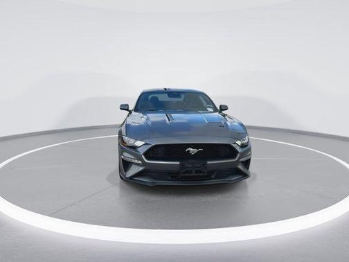 2022 Ford Mustang EcoBoost