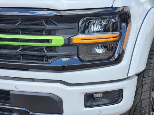 Oxford White 2025 Ford F-150 XLT
