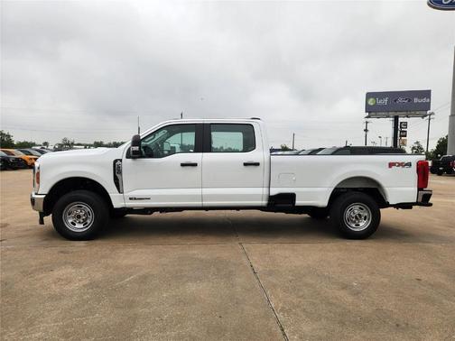 Oxford White 2025 Ford F-250 XL