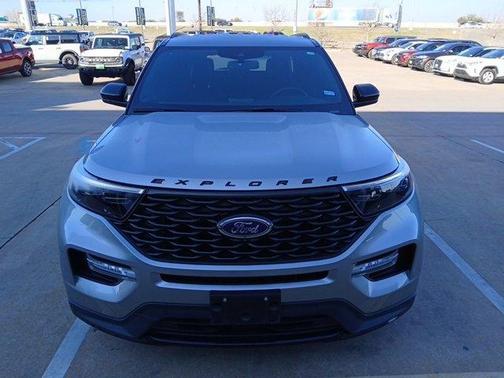 2023 Ford Explorer ST-Line