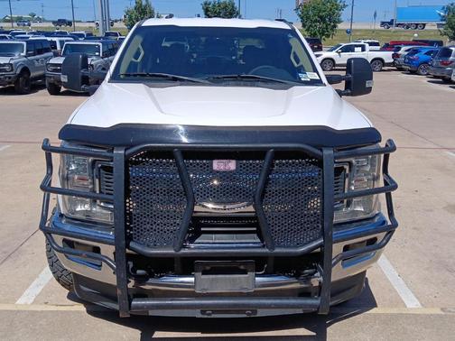 Oxford White 2019 Ford F-350 XLT