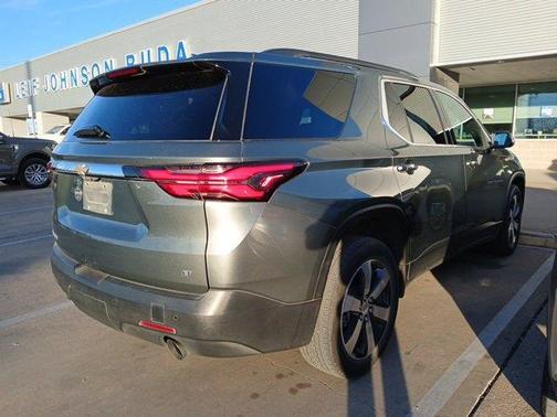 2022 Chevrolet Traverse LT Leather