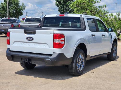 Space White Metallic 2026 Ford Maverick XLT