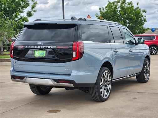 Glacier Gray Metallic 2025 Ford Expedition Max Platinum