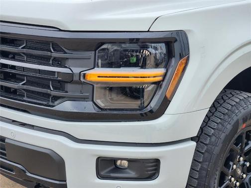 Avalanche 2026 Ford F-150 XLT