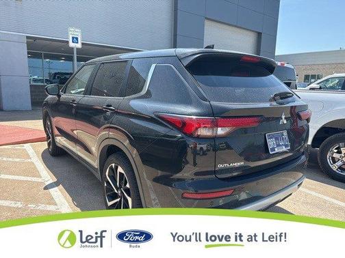 2024 Mitsubishi Outlander SE