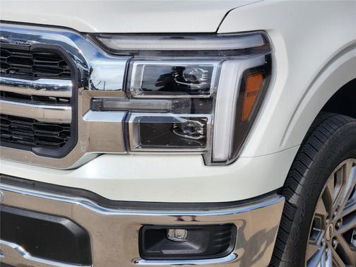 Star White 2026 Ford F-150 Lariat