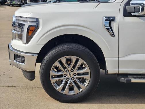 Star White 2026 Ford F-150 Lariat
