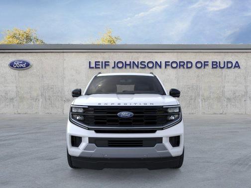 Star White 2026 Ford Expedition Platinum