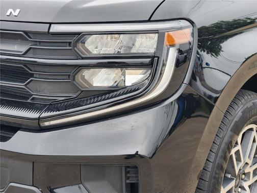 Agate Black 2026 Ford Expedition Active