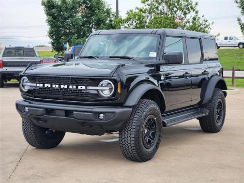 Shadow Black 2026 Ford Bronco Outer Banks