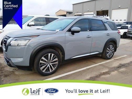 2022 Nissan Pathfinder Platinum