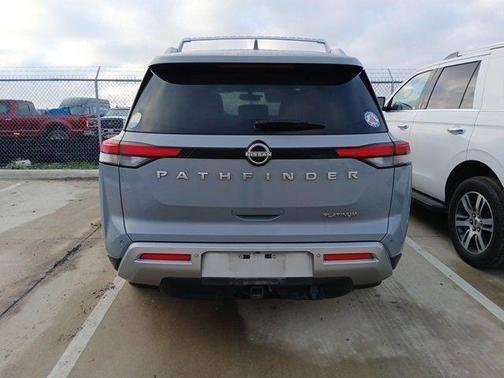 2022 Nissan Pathfinder Platinum