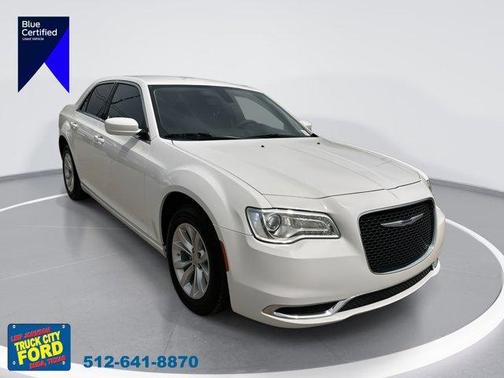 2023 Chrysler 300 Touring