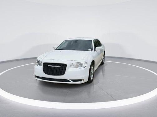 2023 Chrysler 300 Touring