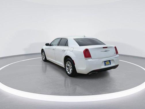 2023 Chrysler 300 Touring