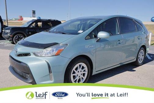 2017 Toyota Prius v Three