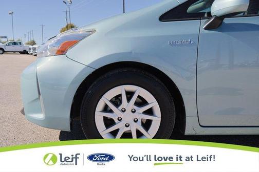 2017 Toyota Prius v Three