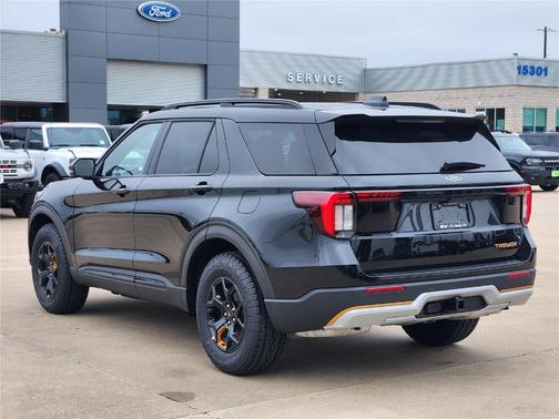 Agate Black Metallic 2026 Ford Explorer Tremor