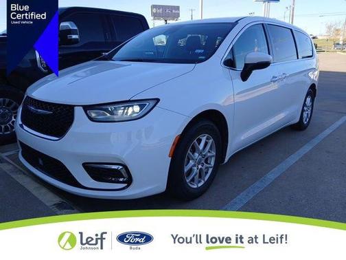 2023 Chrysler Pacifica Touring-L