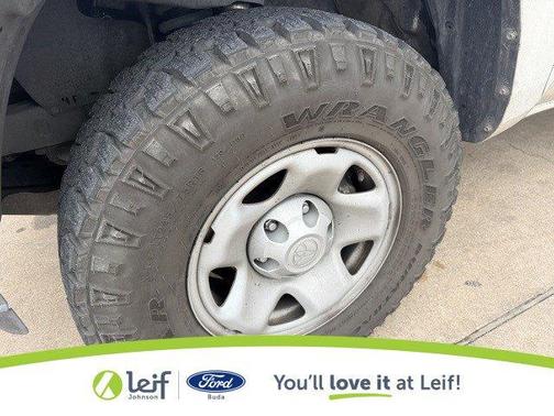 2016 Toyota Tacoma SR