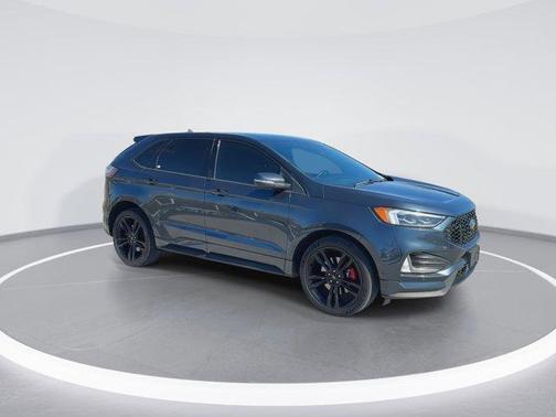 2022 Ford Edge ST