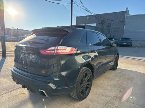2022 Ford Edge ST