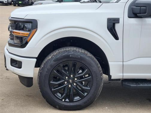 Oxford White 2026 Ford F-150 XLT