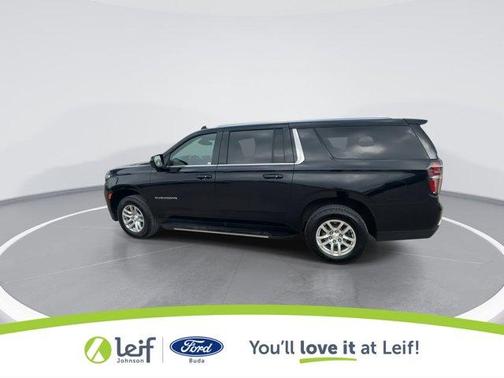 2023 Chevrolet Suburban LT