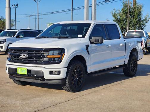 Oxford White 2024 Ford F-150 XLT