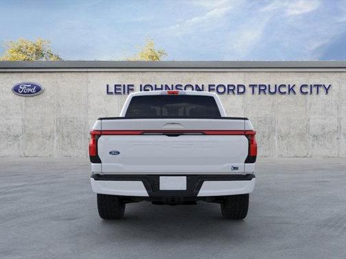 2025 Ford F-150 Lightning LARIAT